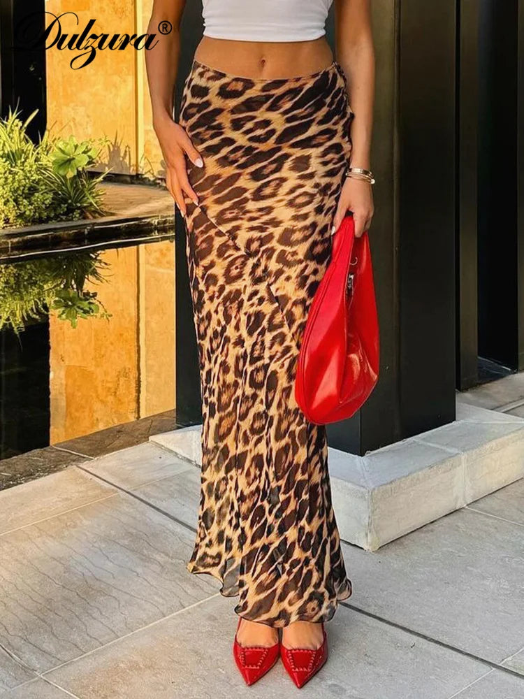Long animal print skirt for women - Tight, elegant and trendy