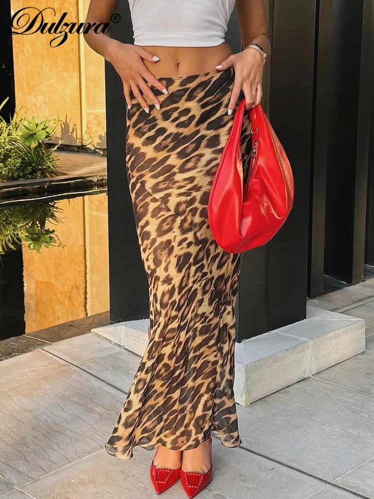 Long animal print skirt for women - Tight, elegant and trendy