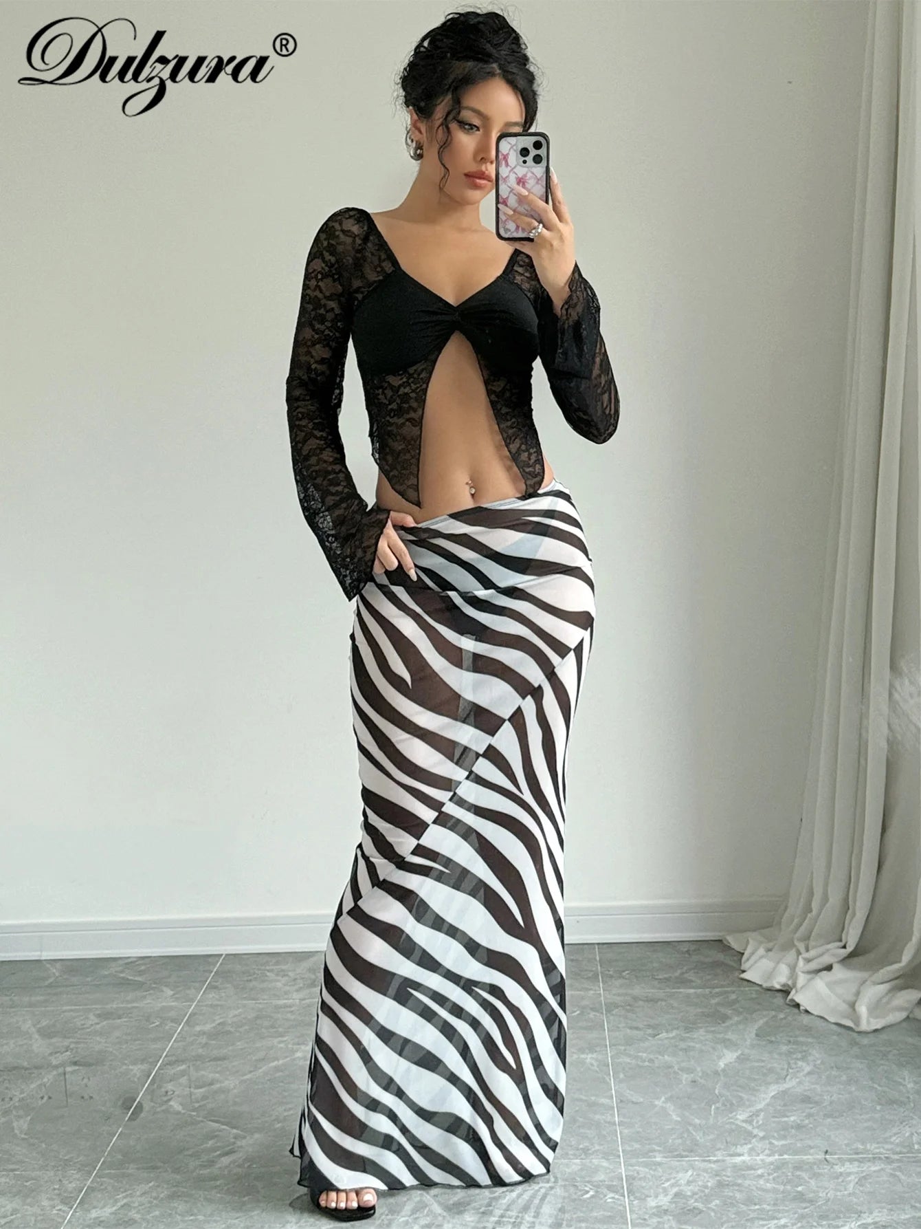 Long animal print skirt for women - Tight, elegant and trendy
