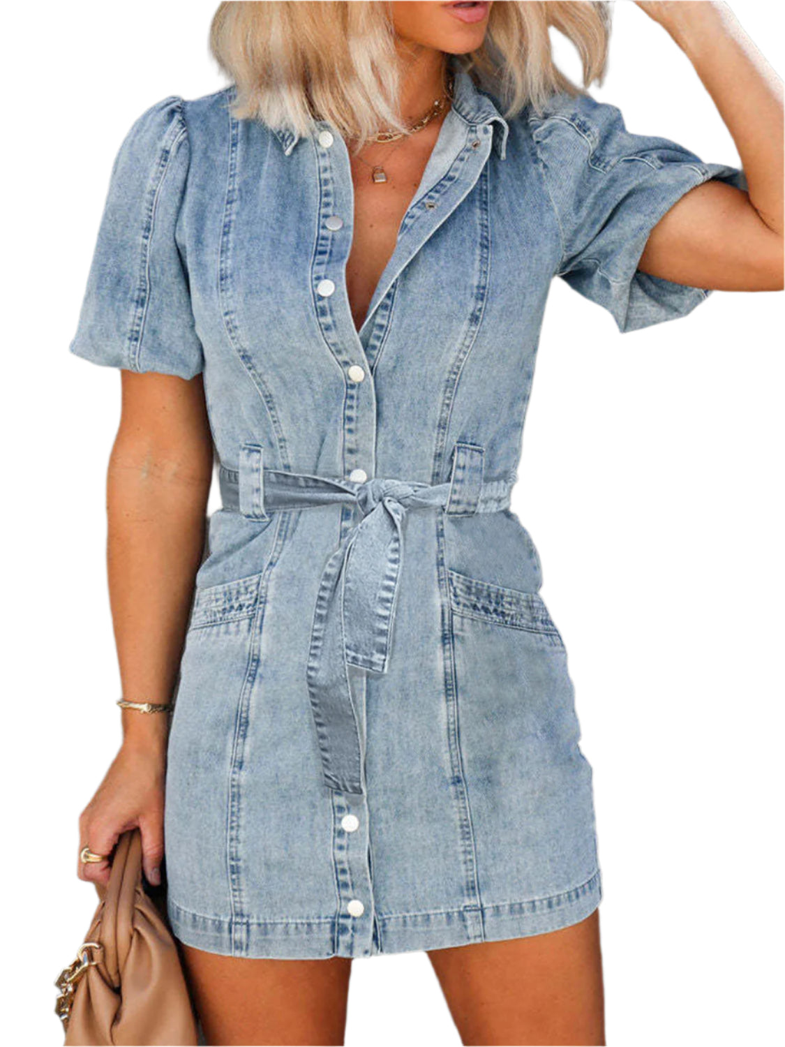 Robe en denim à manches courtes avec fermeture à boutons et ceinture cintrée