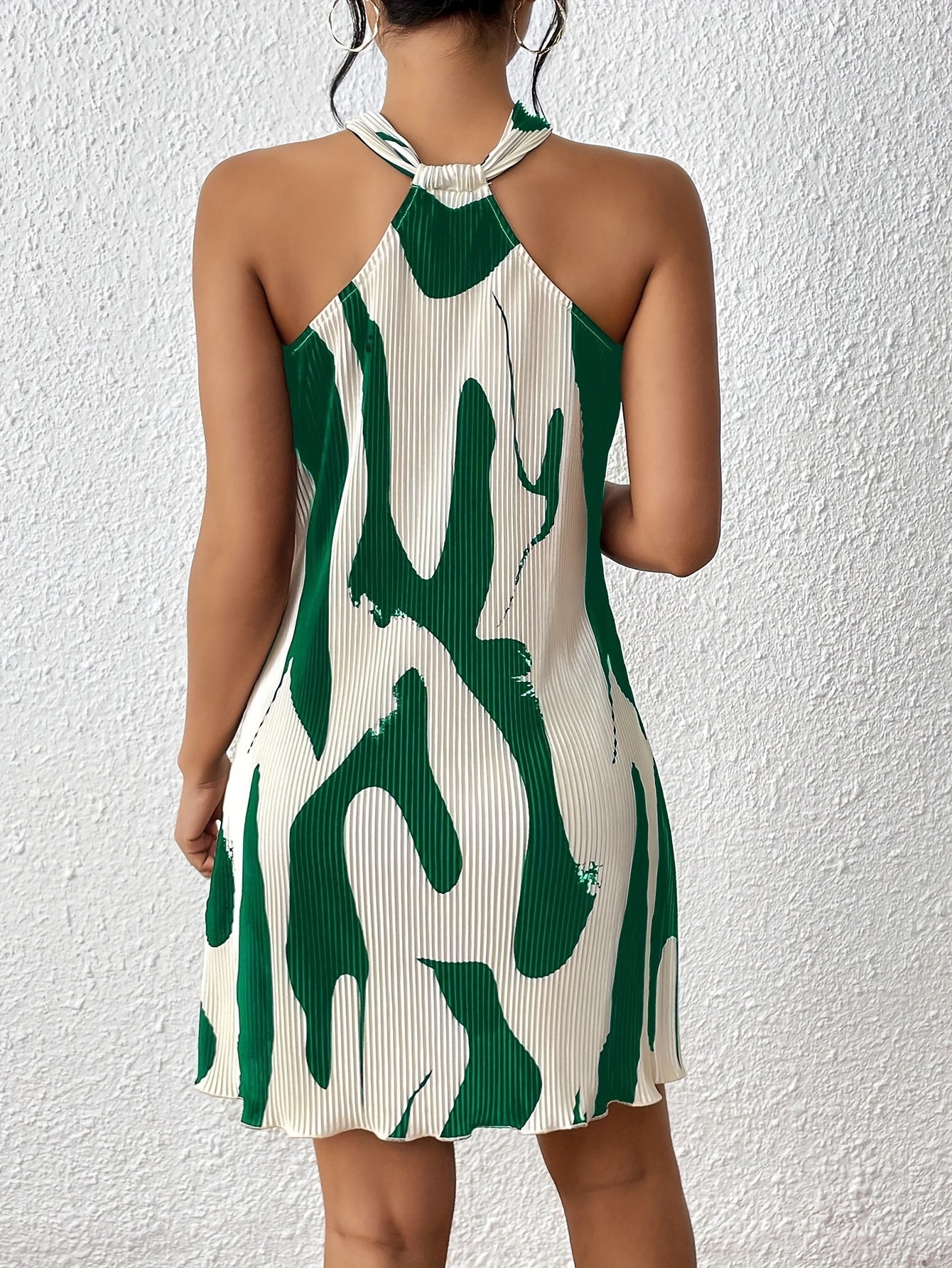 Mini backless dress with geometric print for women - party style