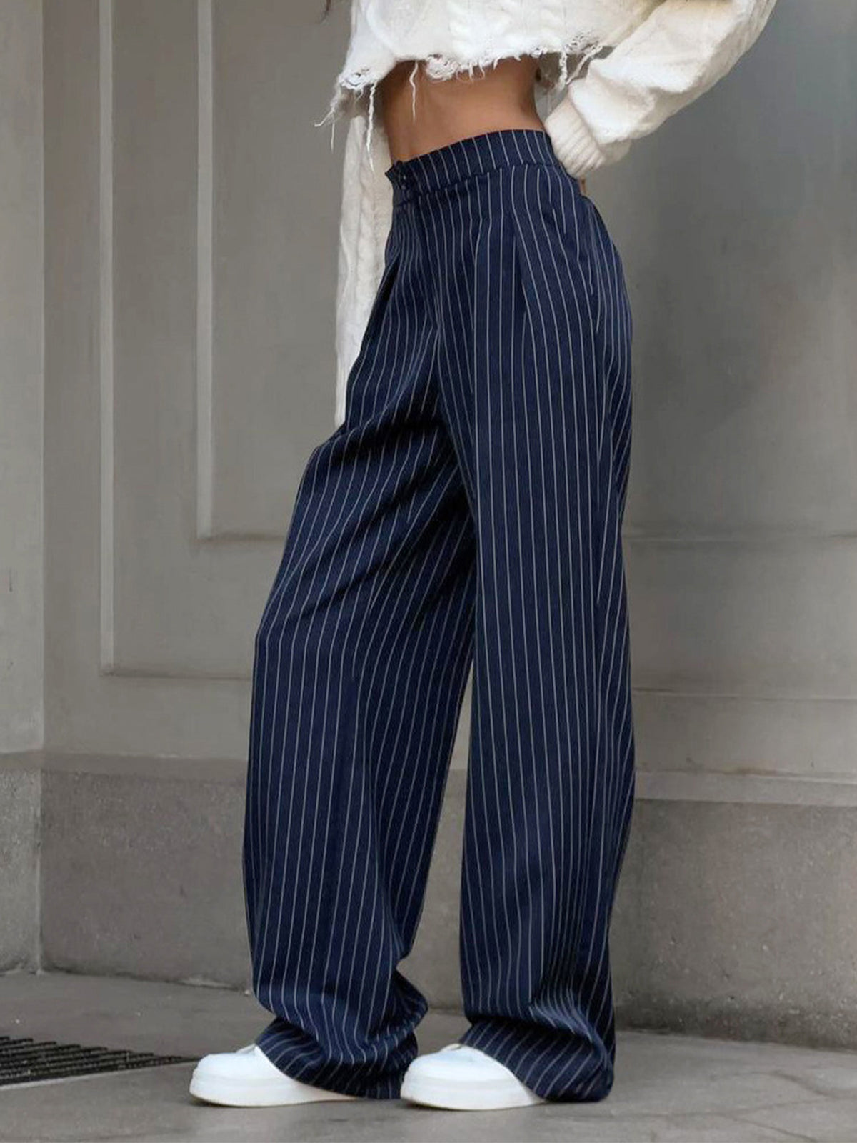 Cécile - Pantalon large à plis à rayures, élégant et confortable pour un look chic et sophistiqué