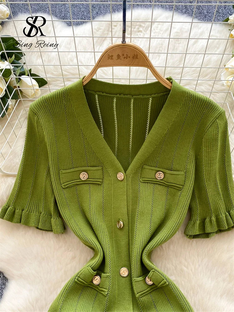 Robe d'été sirène en maille fine à col en V et boutons sur le devant pour femme