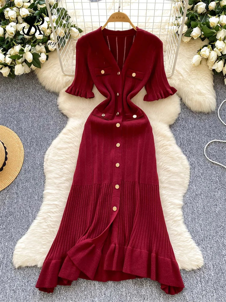 Robe d'été sirène en maille fine à col en V et boutons sur le devant pour femme
