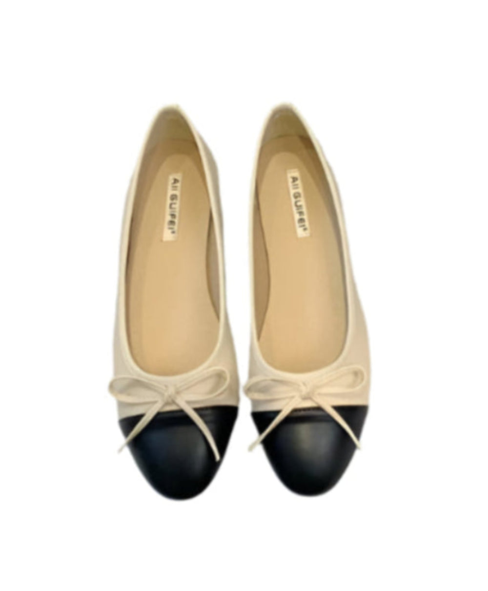 Leather round-toe ballerinas with bow detail and soft, comfortable sole