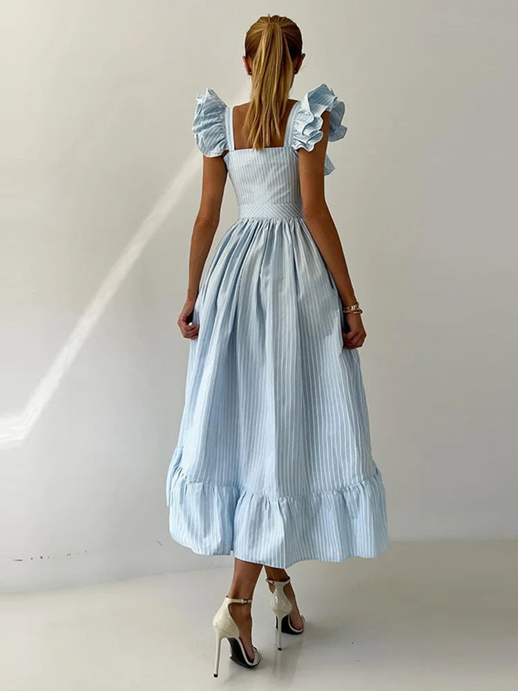 Elegant dress with flounced hem, square neckline, and flounced sleeves for women