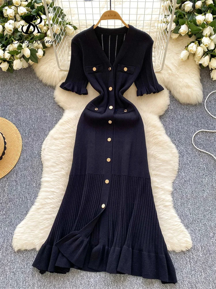 Robe d'été sirène en maille fine à col en V et boutons sur le devant pour femme