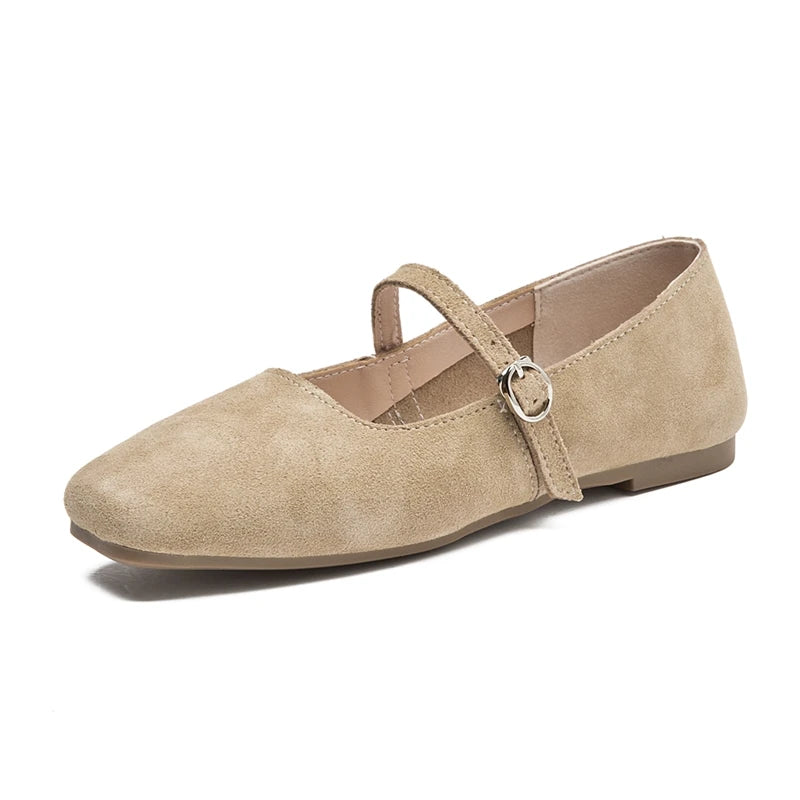 Square toe ballerinas with strap and soft and comfortable sole for women