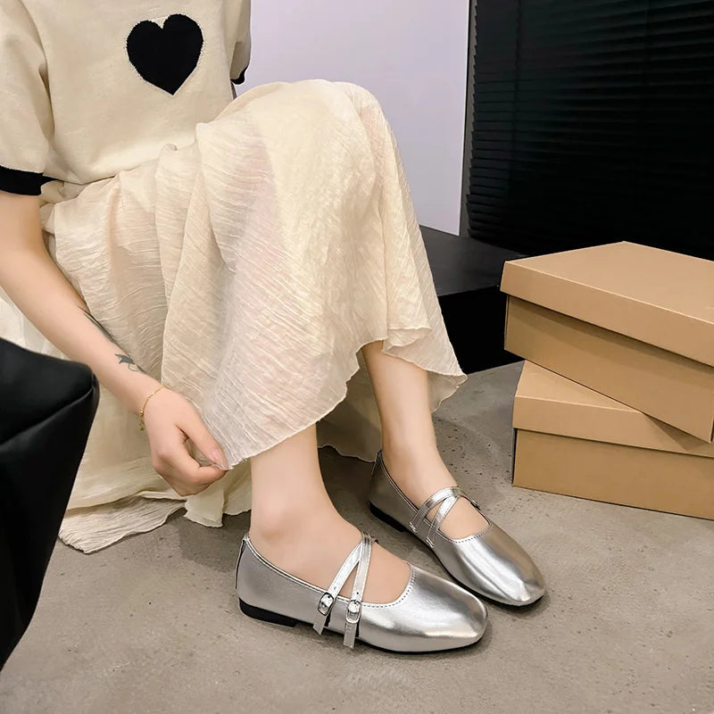 Retro ballerinas with elegant double strap and soft sole for women
