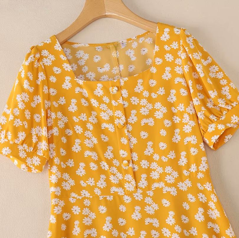 Robe longue fleurie pour femme, longueur mi-mollet et encolure boutonnée