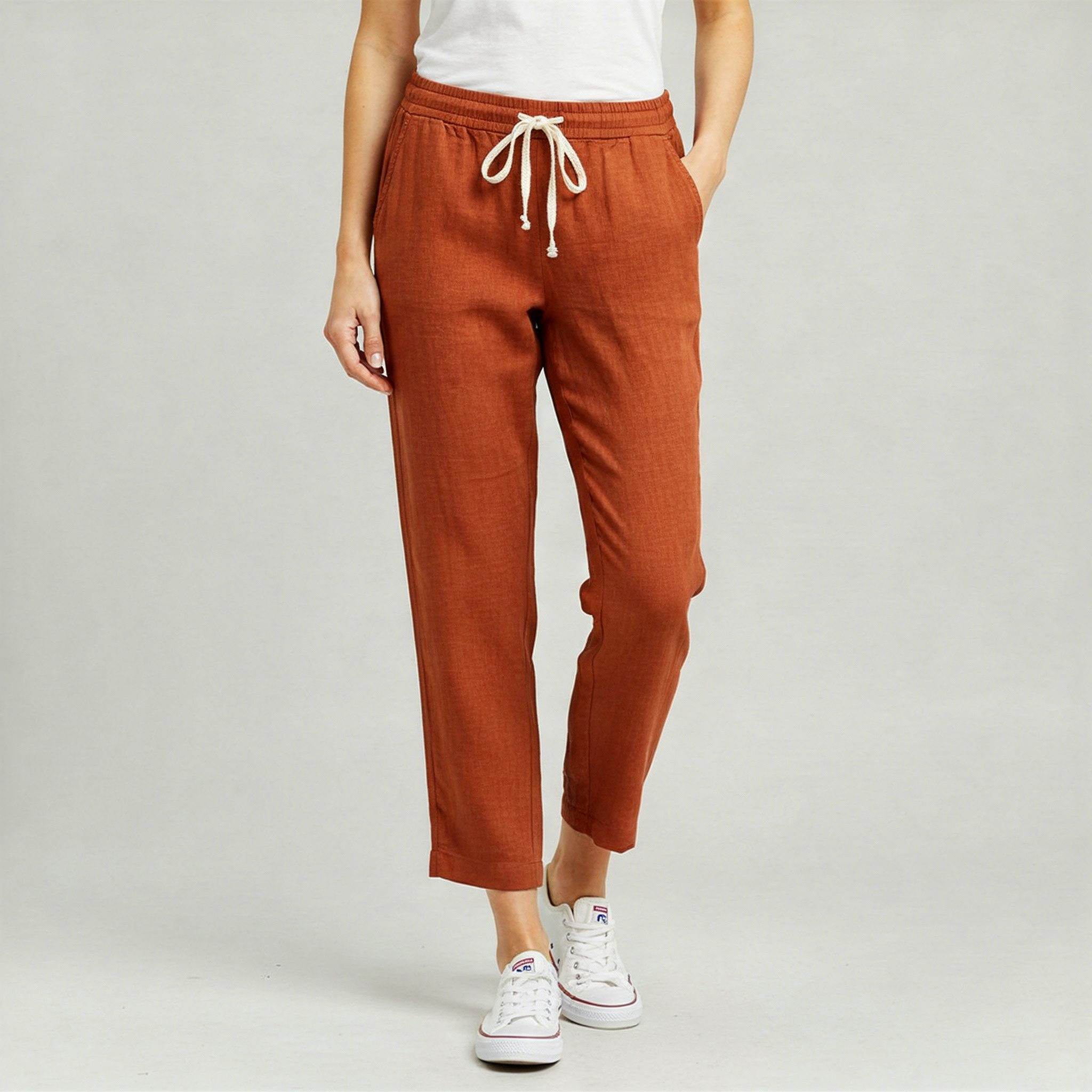 Yvonne | Linen blend trousers with drawstring