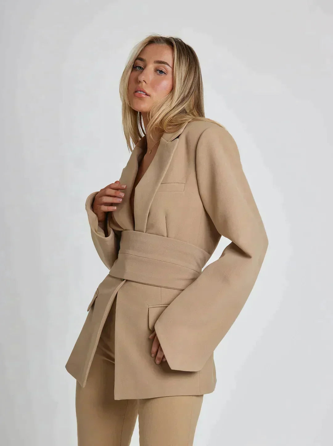 Florence – Blazer avec ceinture, pour une silhouette élégante et raffinée